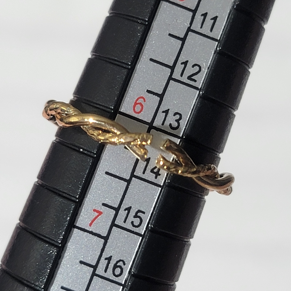 Chic Gold-Tone Ring Collection - Picture 11 of 11